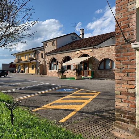 Hotel Locanda Dolce Vita سان دونا دي بيافي المظهر الخارجي الصورة